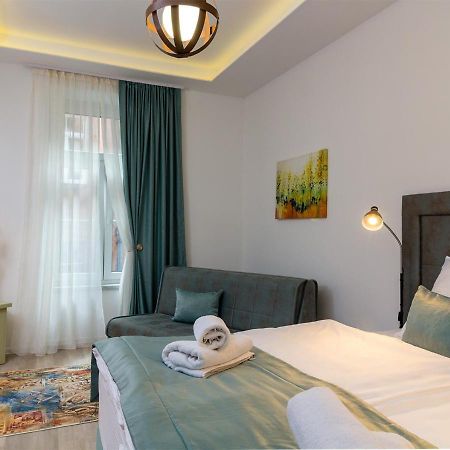 O..C.. Lux Apartments Сараево Экстерьер фото